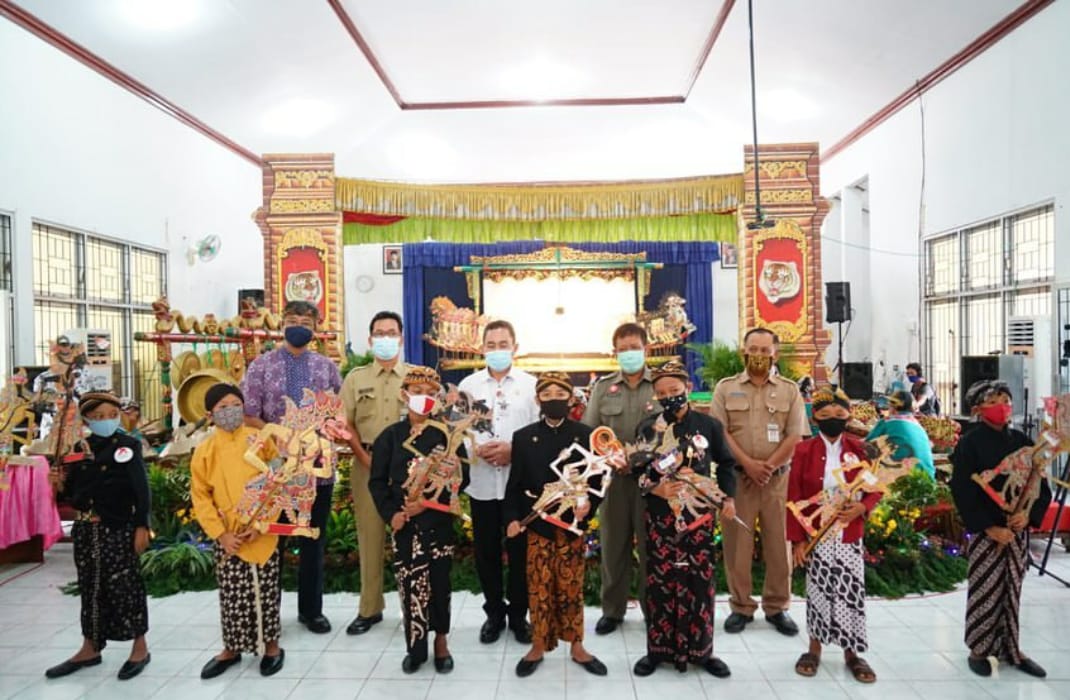 LOMBA_DALANG.jpg