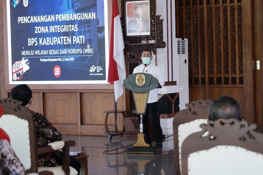 zona_bebas_dari_korupsi.jpg