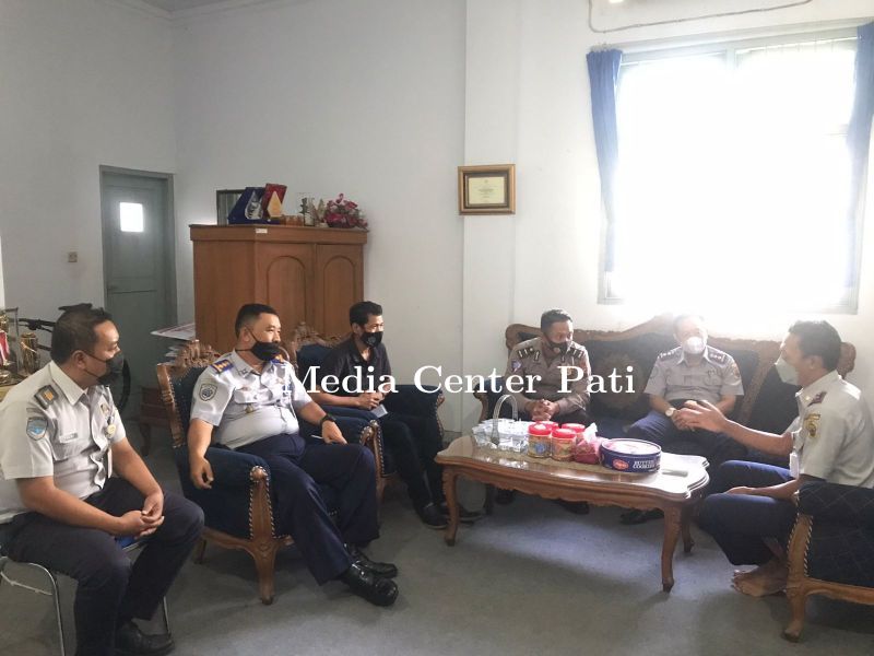 Rakor Bahas Beroperasinya Kereta Wisata