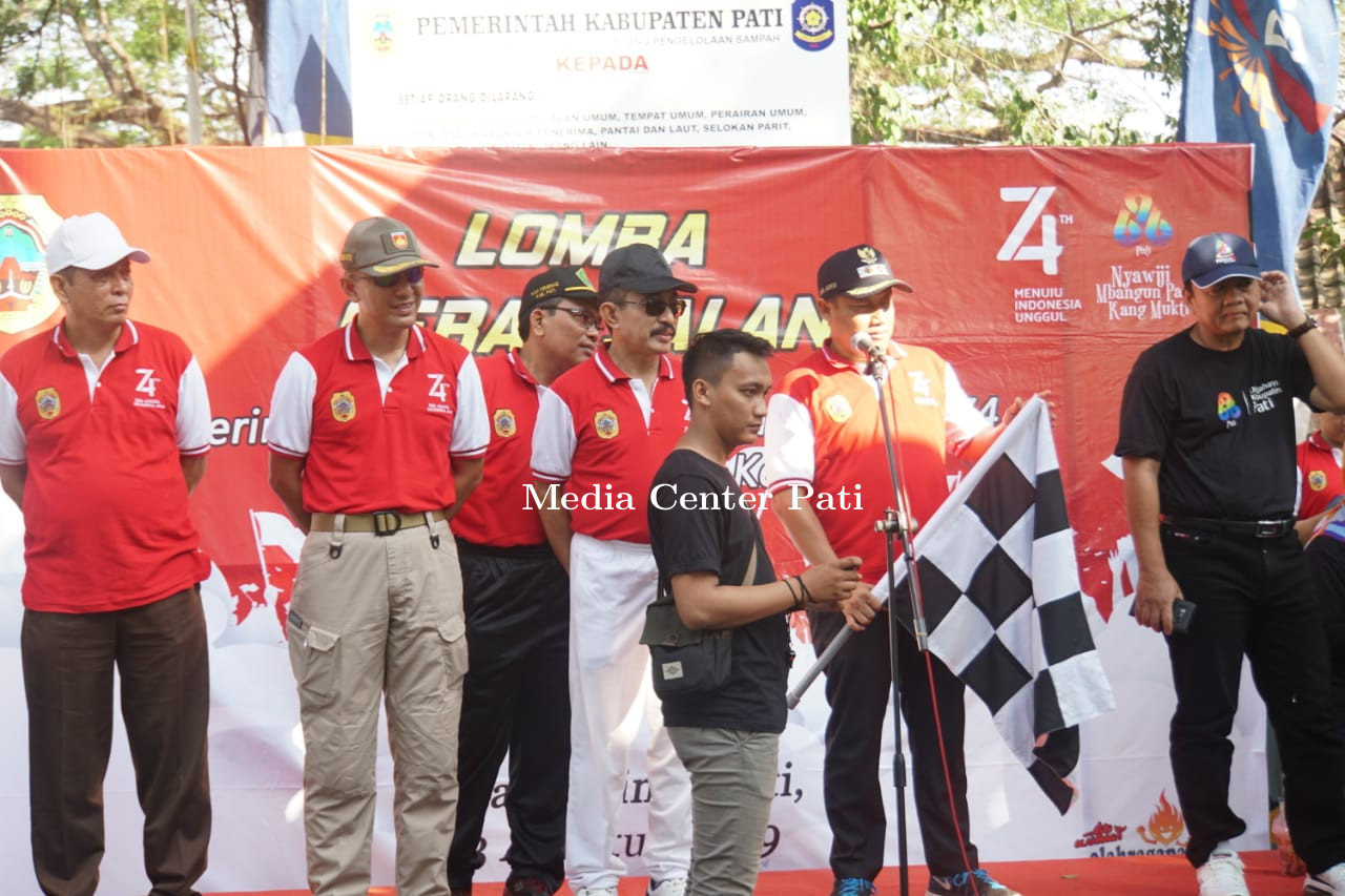 WABUP SAFIN : LOMBA GERAK JALAN ADLAH SALAH SATU UPAYA PEMERINTAH DAERAH RAMAIKAN PUSAT KULINER