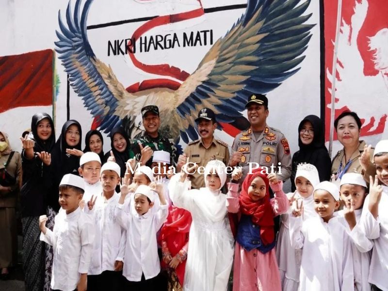 Bupati Canangkan Kelurahan Patiwetan sebagai Kampung Pancasila