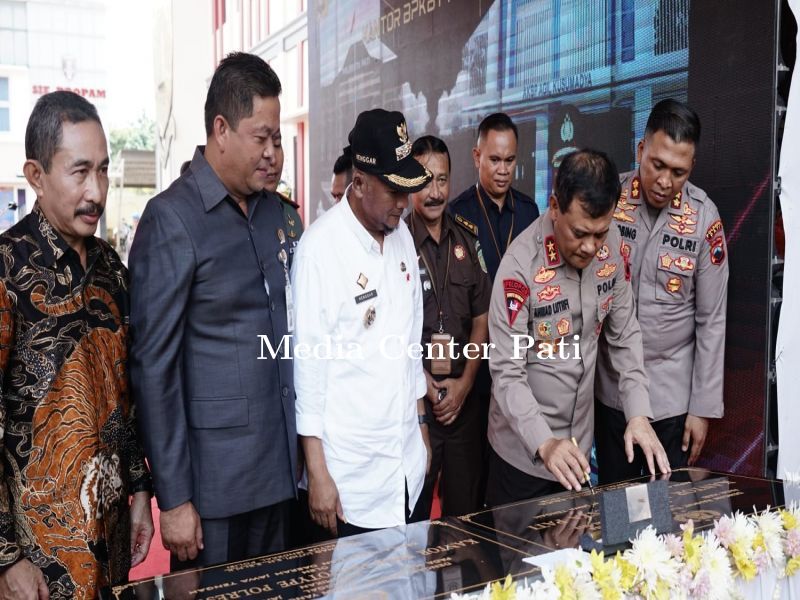 Hadiri Peresmian Mapolresta Pati, Pj Bupati Berharap Proses Pelayanan Publik Lebih Akuntabel