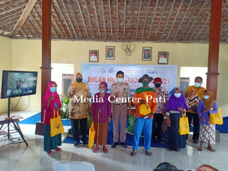distribusi_bantuan_ikan.jpg