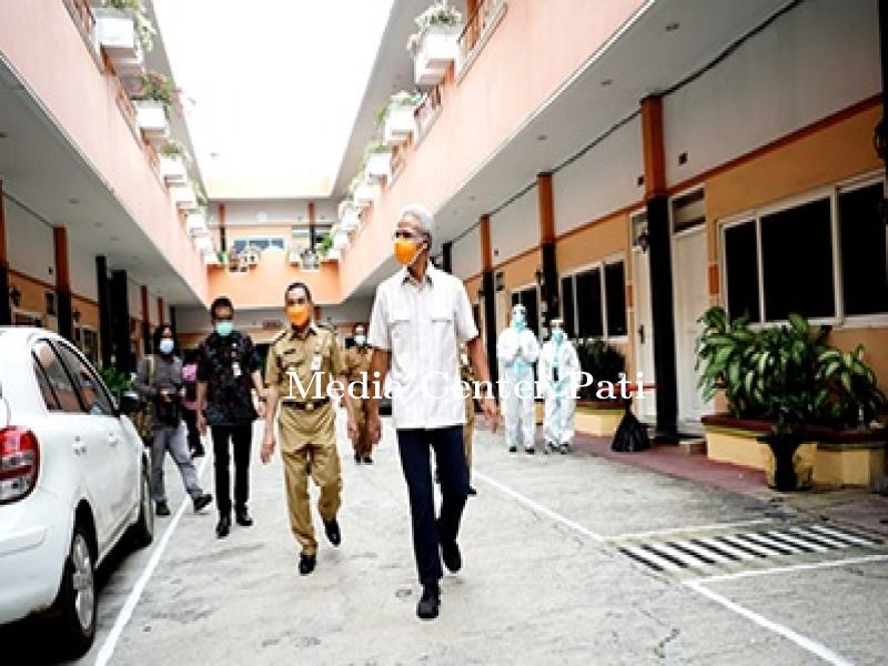 gubernur_tinjau_kencana.jpg