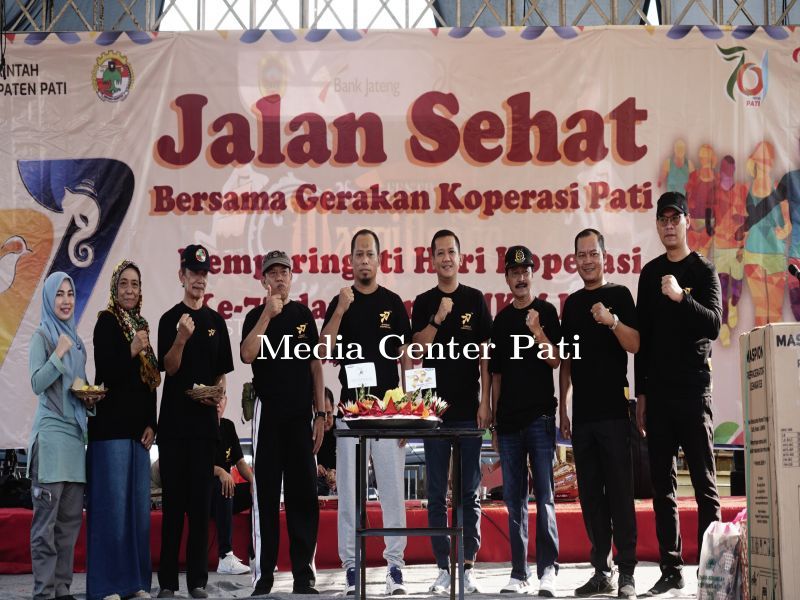 jalan_sehat_hari_koperasi.jpg