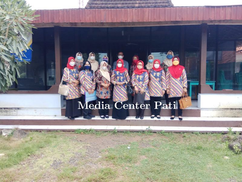 kunjungan_TP_PKK_tlogowungu.jpg