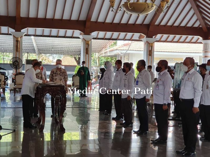 BUPATI AJAK PEJABAT BARU DAPAT MEMBERIKAN IDE DAN TEROBOSAN BARU