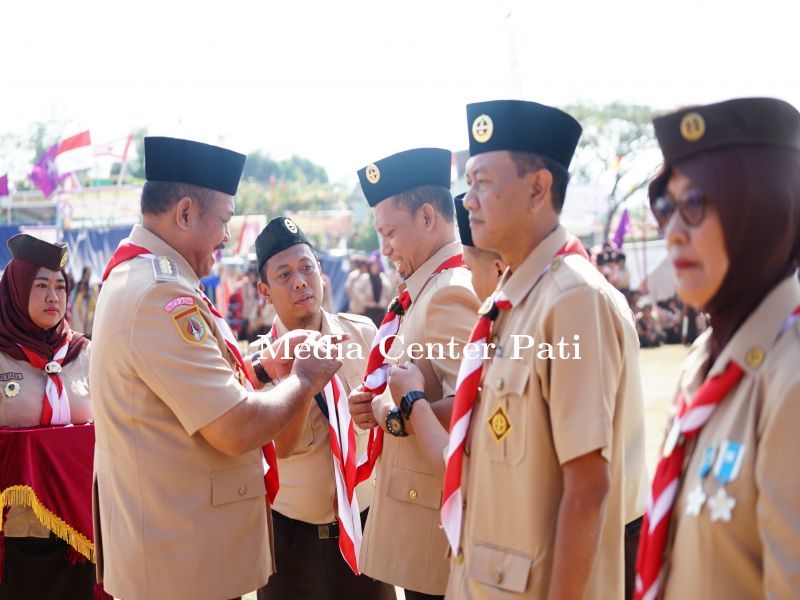 Pj Bupati Pati Ingatkan Peran Penting Pramuka dalam Membentuk Karakter Generasi Muda 