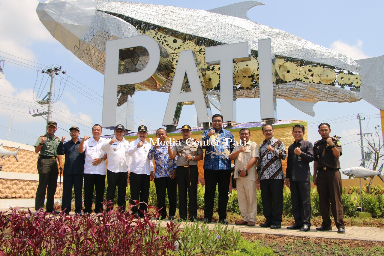 BUPATI PATI RESMIKAN PROYEK-PROYEK PEMBANGUNAN TAHUN 2018