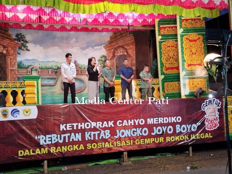 Melalui Media Tradisional , Diskominfo Sosialisasikan Gempur Rokok Ilegal