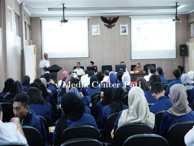 Pj Bupati Pati Terima Mahasiswa KKN dari IPB