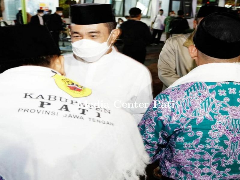 Bupati Lepas Keberangkatan 727 Calon Jemaah Haji Asal Pati