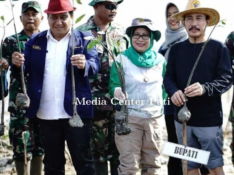 PENANAMAN  MANGROVE  DALAM RANGKA  PELESTARIAN  LINGKUNGAN PANTAI