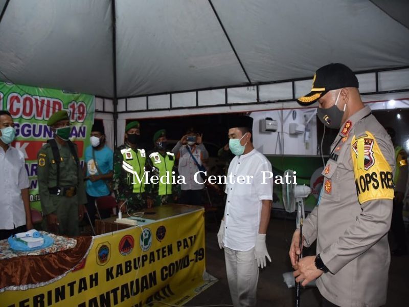 BUPATI HARYANTO MONITORING POSKO LEBARAN