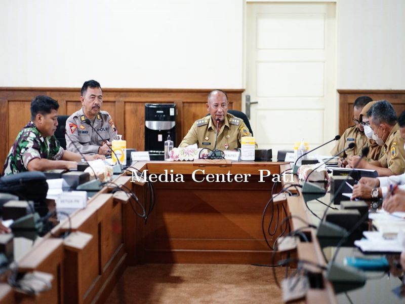 Hadiri Rakor Penanganan Banjir, Henggar Singgung Soal Penetapan Status Tanggap Bencana 