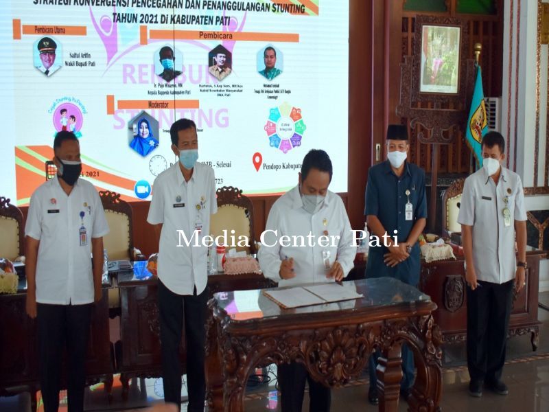 SEMUA PIHAK HARUS GENCARKAN PROGRAM PENURUNAN STUNTING